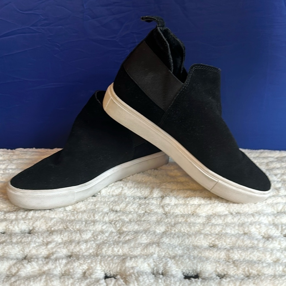 Steve Madden Women’s Black Shane Wedge High Tops Size 7